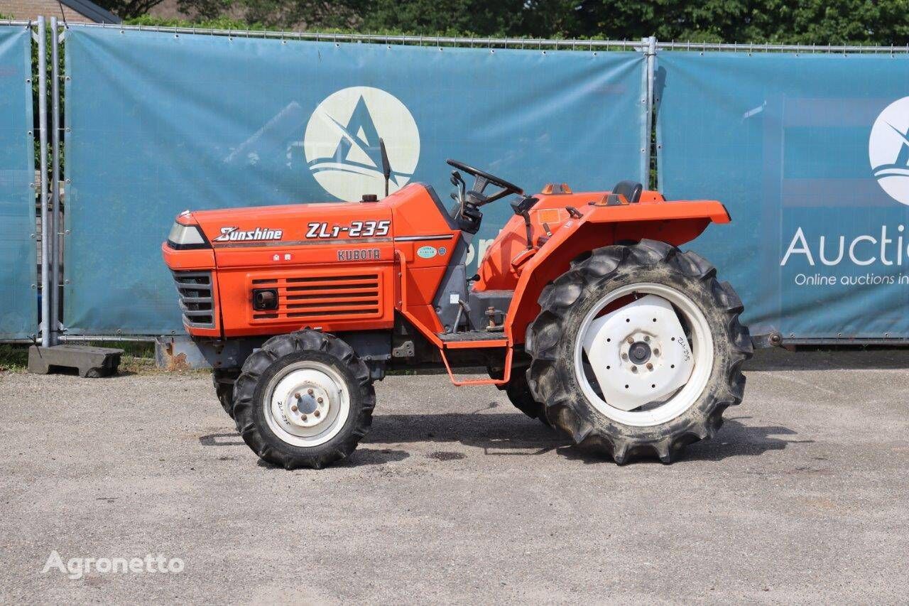 трактор колесный Kubota Sunshine ZL1-235