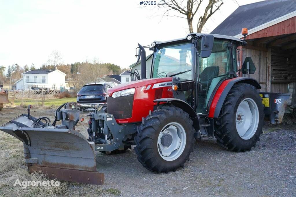 трактор колесный Massey Ferguson MF 4707 with sand spreader and folding plough