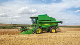 новый зерноуборочный комбайн John Deere S440